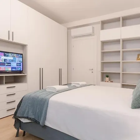 Cozy Retreat Private With Shared Bath Appartement